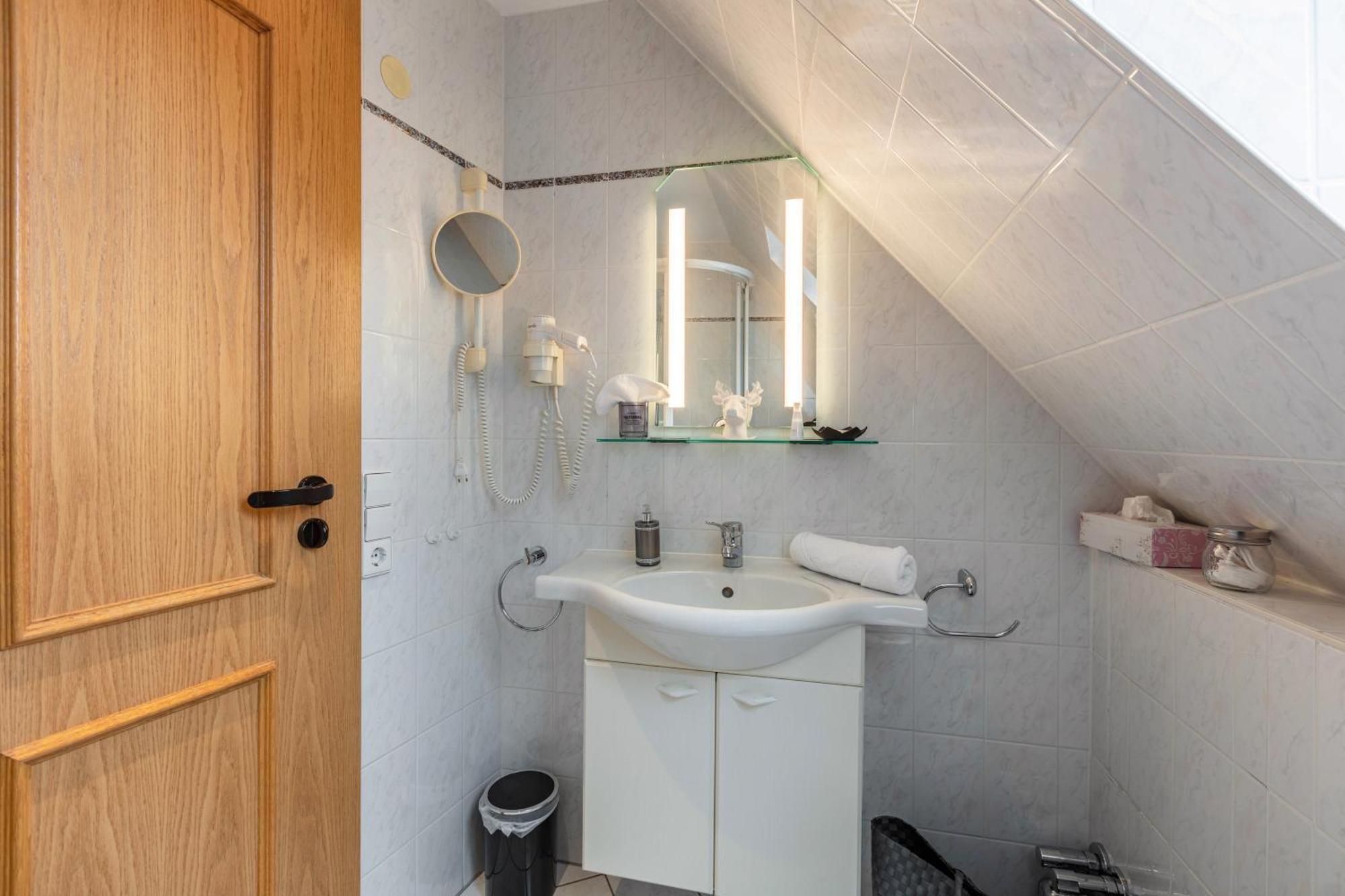 Villa Sunside Appartements 施卢赫湖 外观 照片