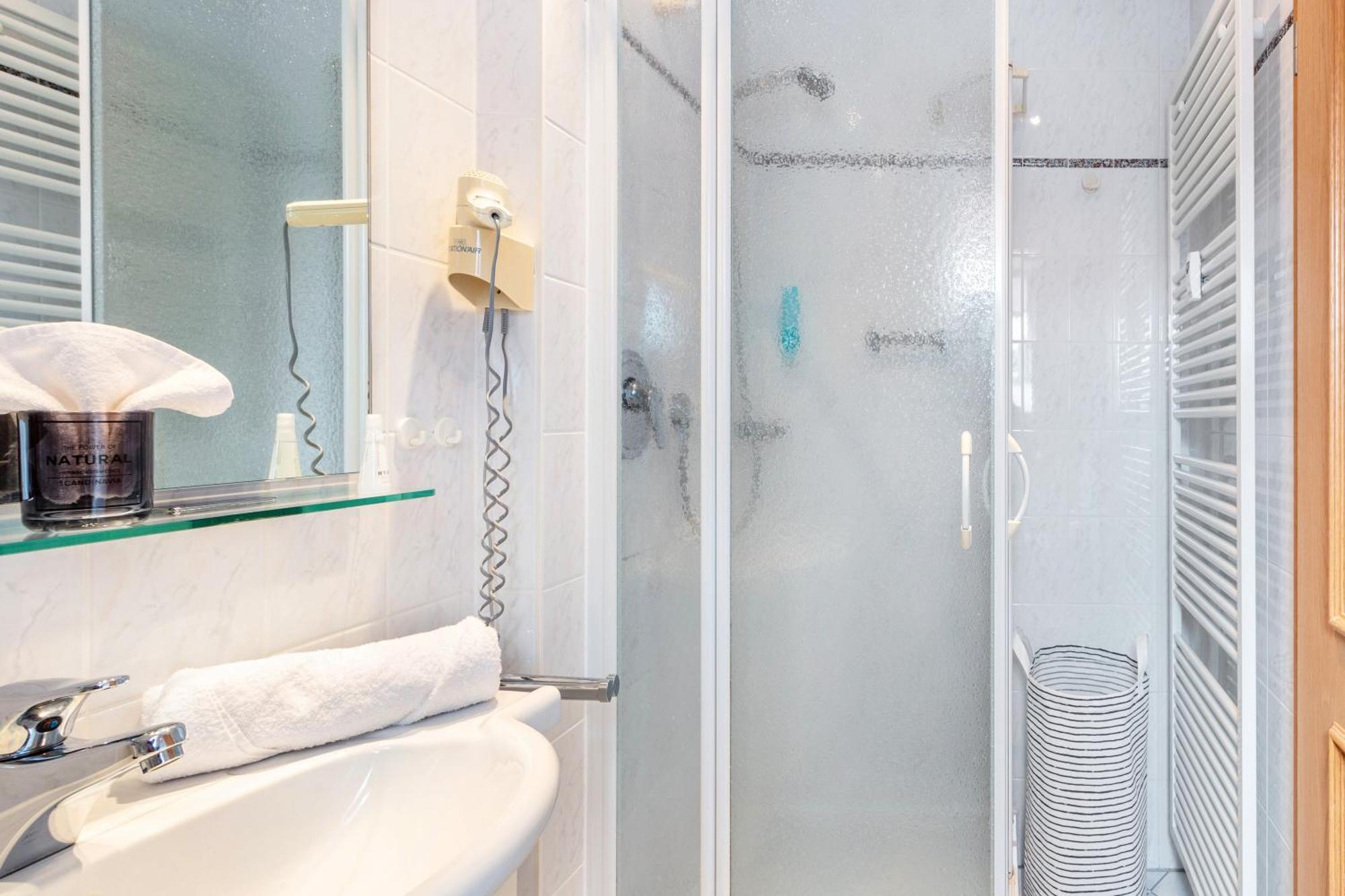 Villa Sunside Appartements 施卢赫湖 外观 照片