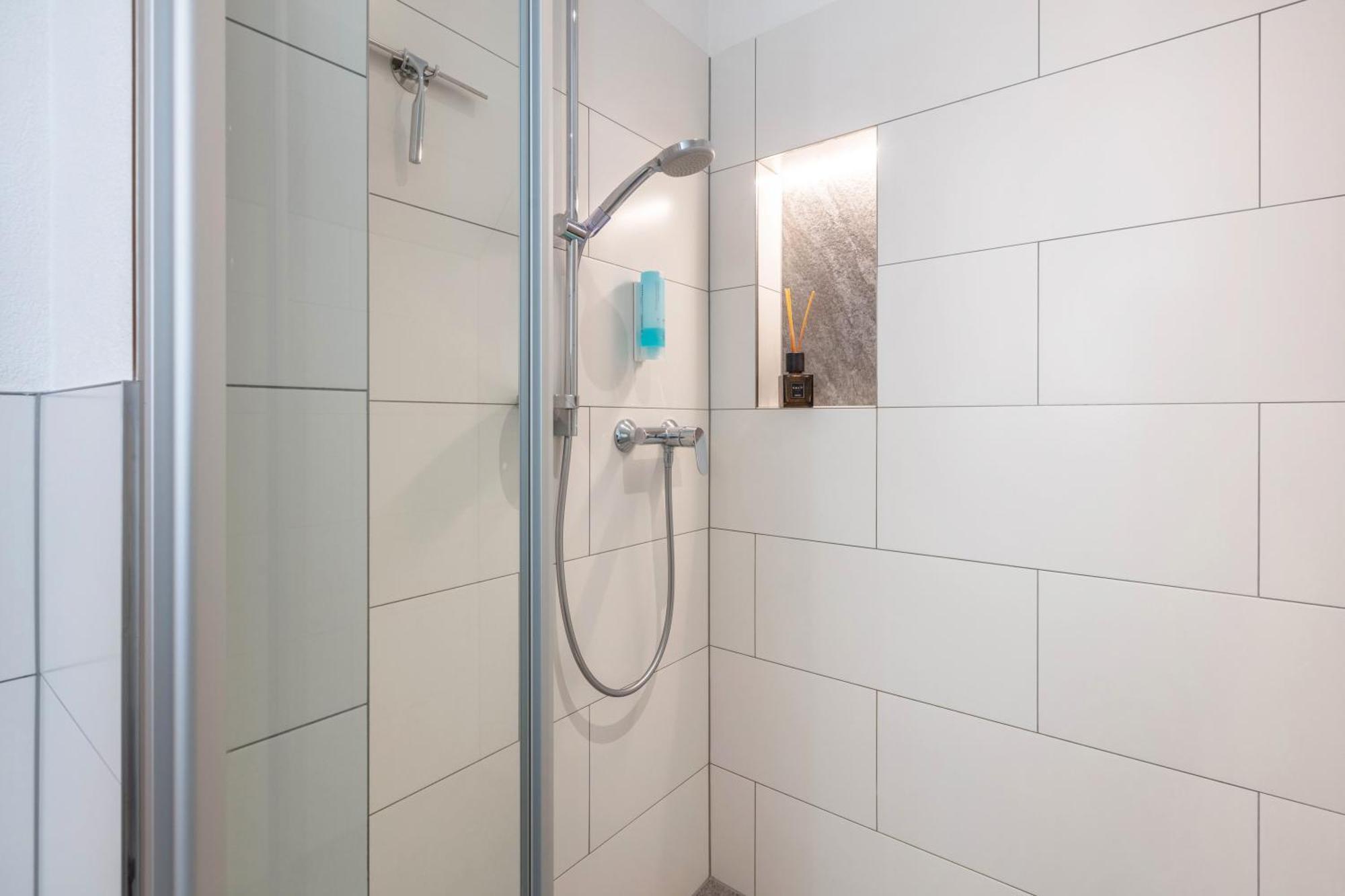 Villa Sunside Appartements 施卢赫湖 外观 照片